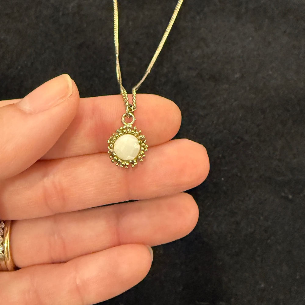 Vintage Kendra Scott Carly Pendant Necklace